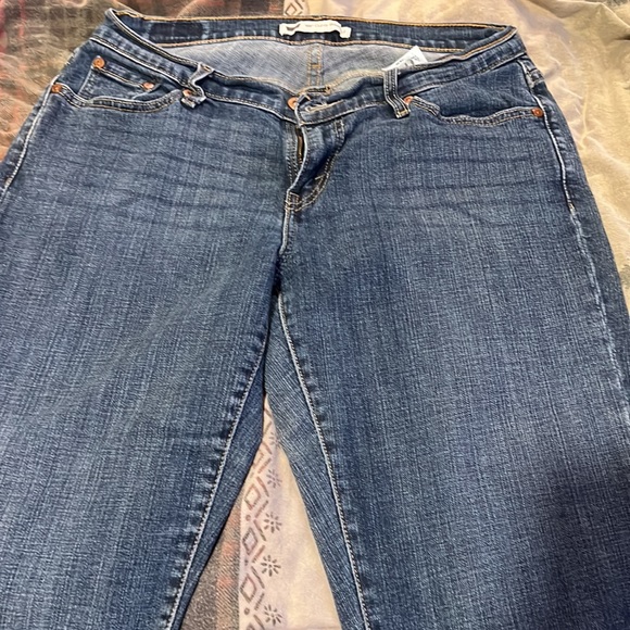 Levi 529 curvy boot leg excellent condition - Picture 3 of 3